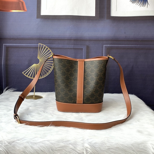 スーパーコピーブランドバッグ正面デザイン